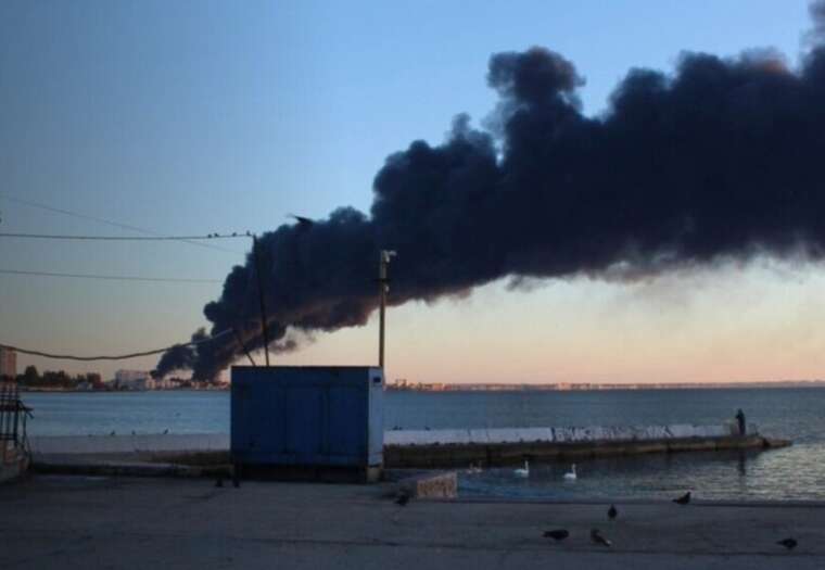 Українські удари по Феодосійському нафтотерміналу знищили щонайменше 11 резервуарів із пальним