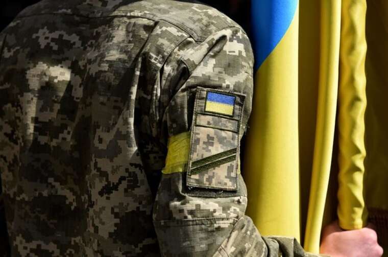 Силове затримання в Одесі: чоловік застосував перцевий балончик, чинячи опір працівникам ТЦК