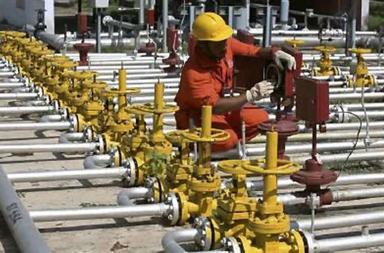 Індійська Reliance Industries нарощує закупівлі близькосхідної нафти, шукаючи заміну російській