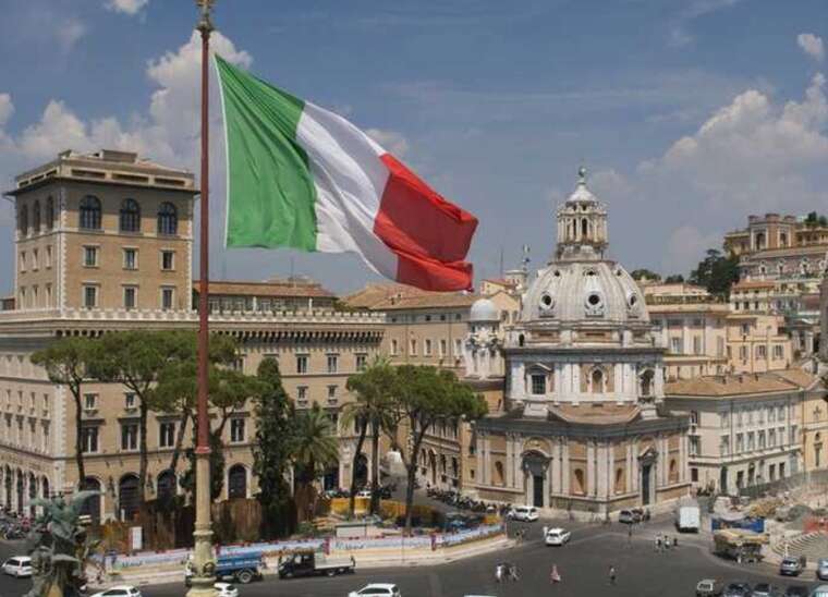 Італія готова приєднатися до програми постачання зброї США для України, – Bloomberg