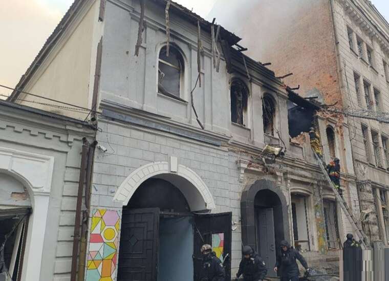 Появились кадры разрушений детсада в Харькове после удара российского дрона