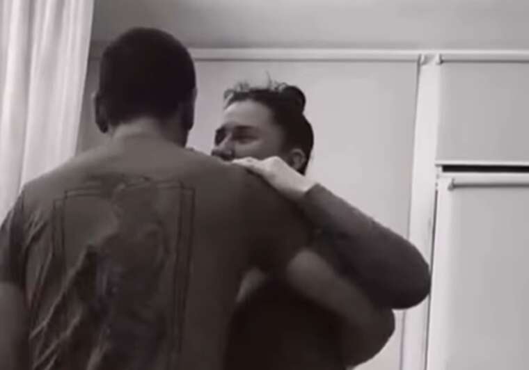 A dance of love: Wounded defender from the 141st Brigade moved the network to tears