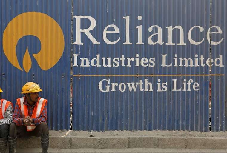 Індійська Reliance Industries дотримуватиметься санкцій проти Росії, зберігаючи постачання нафти