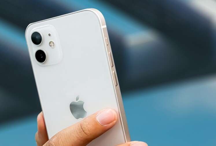 iOS 26 "вбиває" iPhone: користувачі масово скаржаться на критичний перегрів та "здуття" батарей