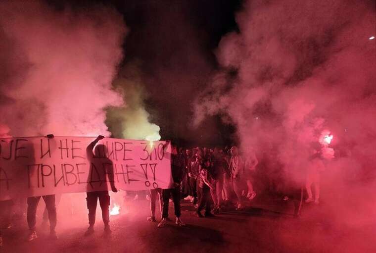 На тлі скасування "безвізу": У столиці Чорногорії протестувальники скандували антитурецькі гасла