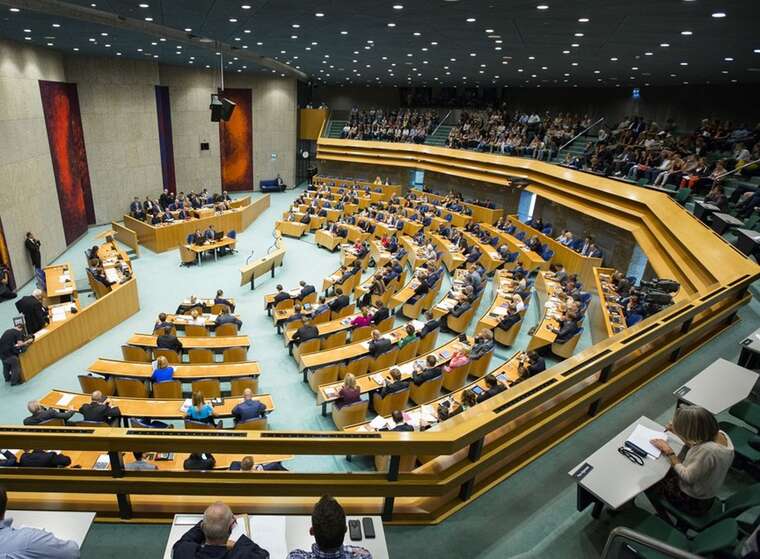 Вибори в Нідерландах: країна обирає депутатів парламенту