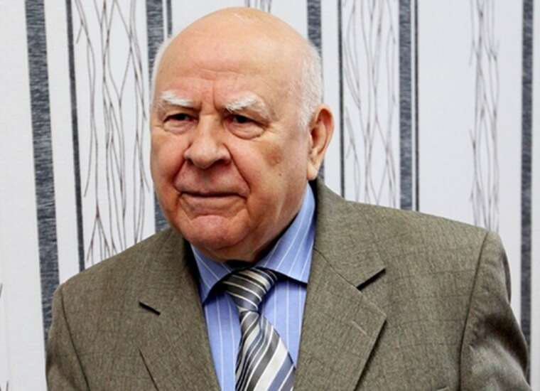 Син повідомив про втрату: Помер український професор і літературознавець Василь Яременко