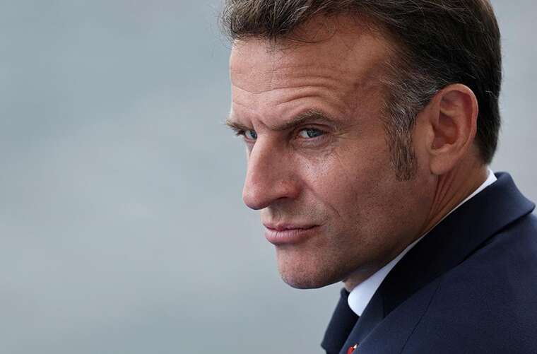 Рекордно низький показник: Рівень схвалення діяльності Макрона у Франції впав до 11%