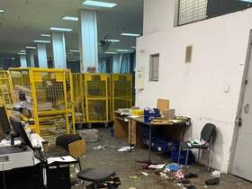 An explosion occurred at a "Ukrposhta" branch in Kyiv during the inspection of a parcel: a video fro…