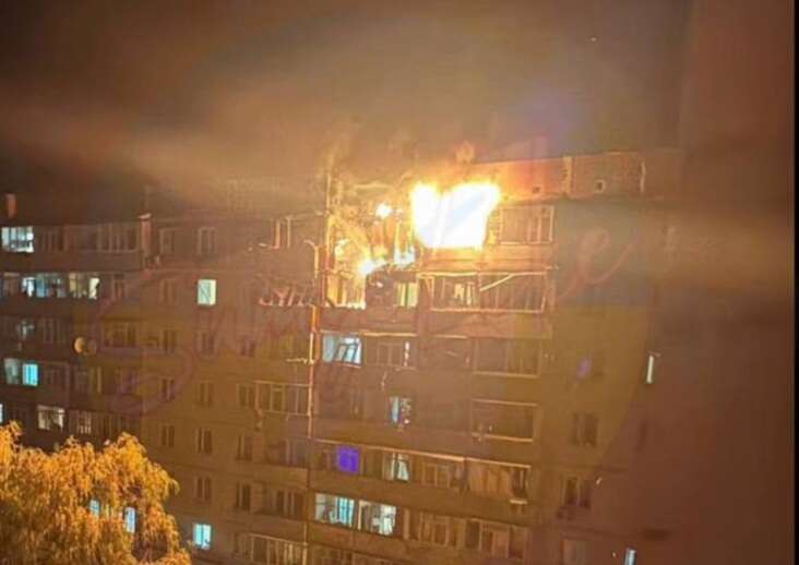 Атака РФ по Сумам: горит многоэтажка