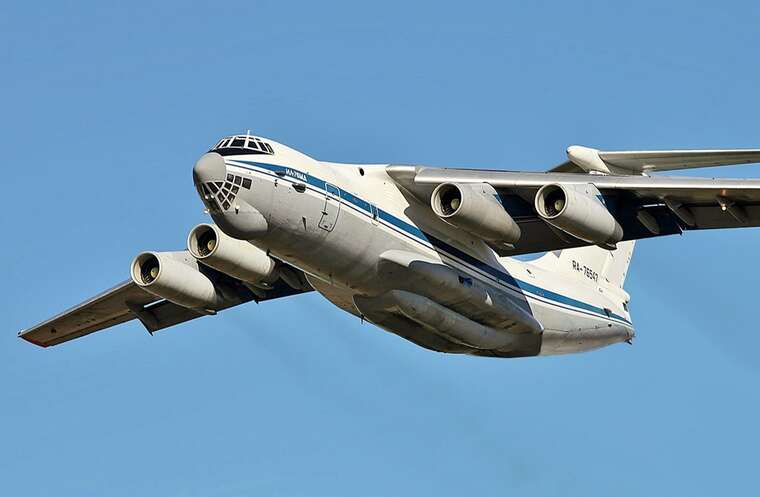 Военная помощь Москвы: Российский Ил-76 приземлился в Каракасе после запроса президента Венесуэлы