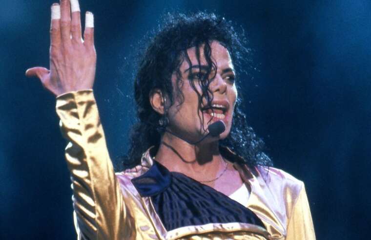      2,5      Financial Times