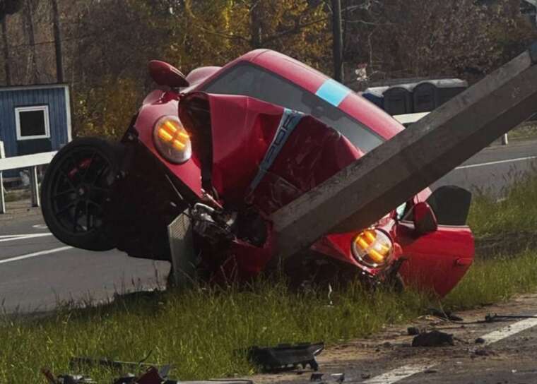 У Києві розбили новий Porsche 911 Carrera GTS вартістю 10 мільйонів гривень