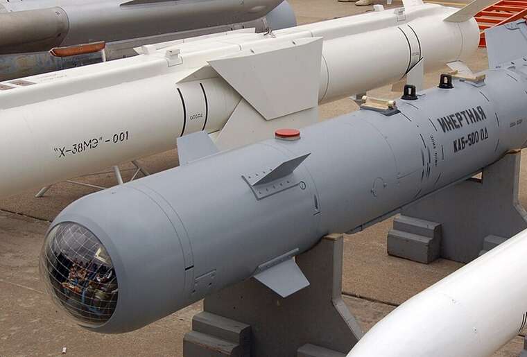 Атака на промисловість: У Миколаєві зафіксовано приліт, ймовірно, керованої авіабомби великого радіусу дії