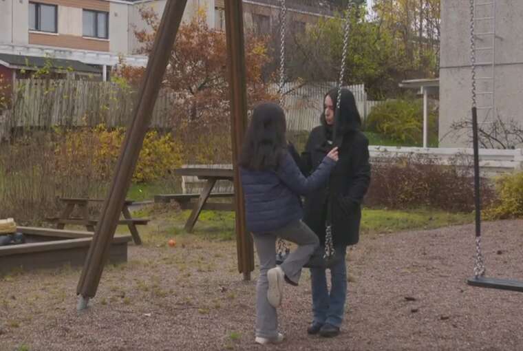 У фінській школі змусили українську дівчинку співати російську пісню “Калинка”