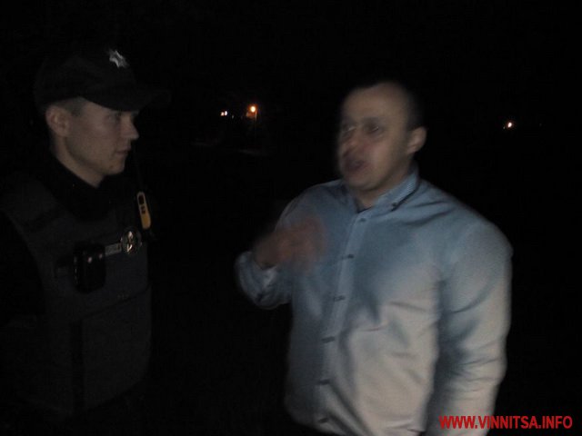 Винница.info: Працівника поліції Вінниці впіймали п’яним за кермом. Чоловік тричі кущами тікав від патрульних Винница.info: Працівника поліції Вінниці впіймали п’яним за кермом. Чоловік тричі кущами тікав від патрульних dqxikeidqxidqeant