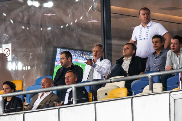 Средства Марионеточной Информации: война олигархов, фото - Блоги. «The Kiev Times»