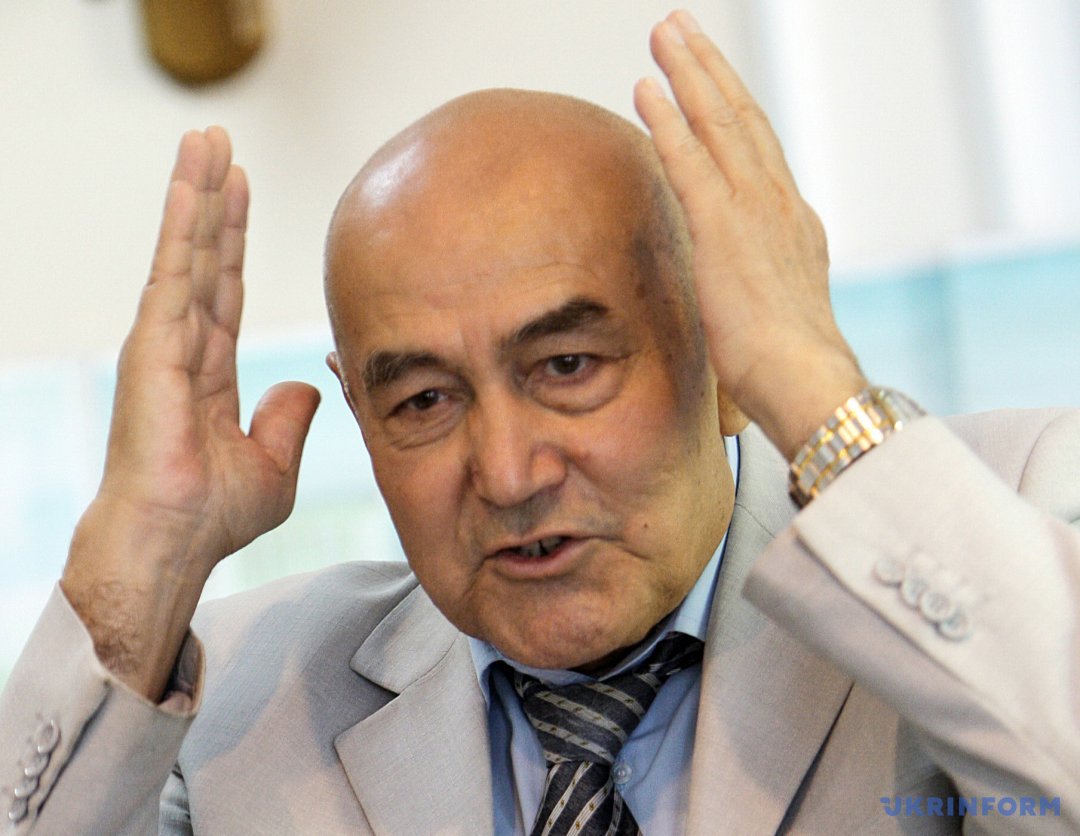 Февзи Якубов  Февзи Якубов