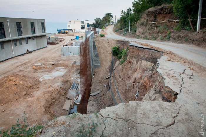 picturepicture_56002120155931_40945