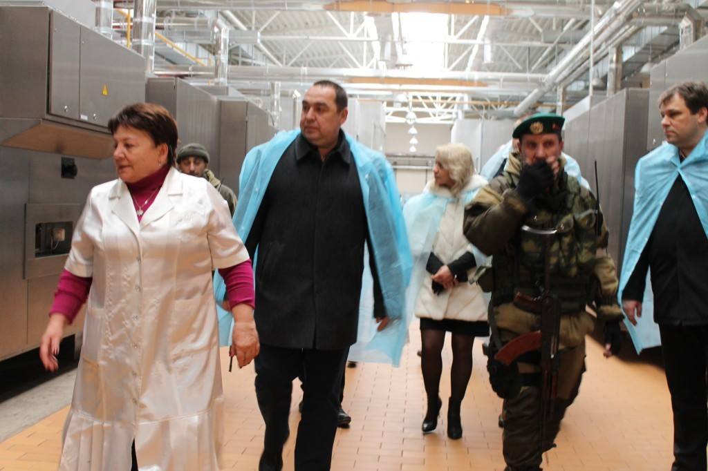 13918517_1727782530827918_1766786189_o dqxikeidqxidqeant