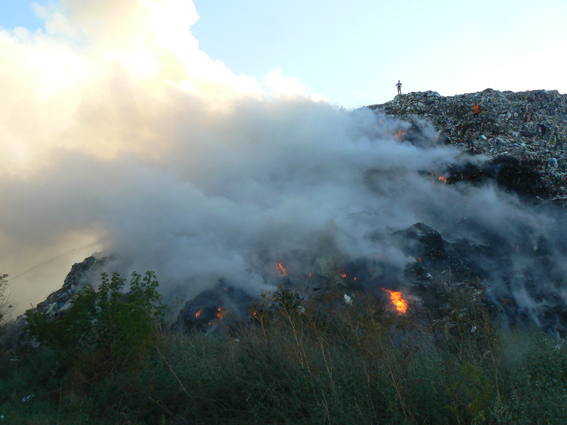     :         .   
	<div class=