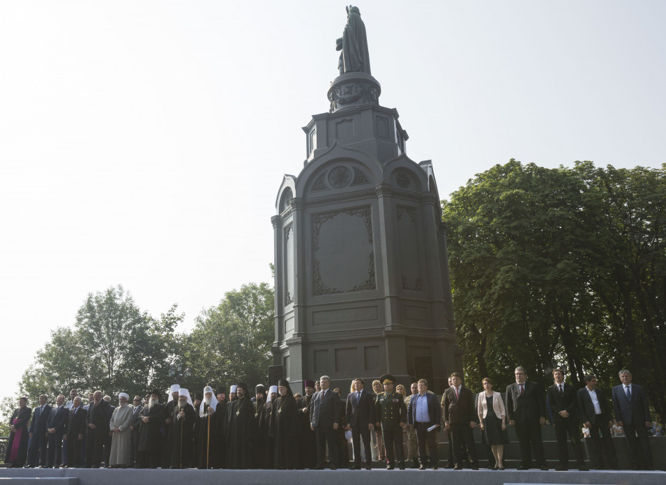 Потрійний удар Порошенка. Кремль у паніці Потрійний удар Порошенка. Кремль у паніці