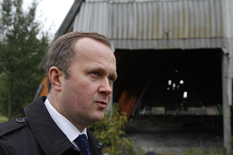 Утилизация отходов происходит исключительно на бумагах