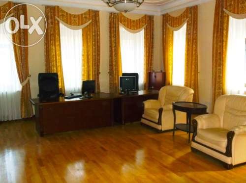 Офіс Партії регіонів продають за 400 мільйонів