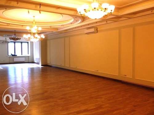 Офіс Партії регіонів продають за 400 мільйонів