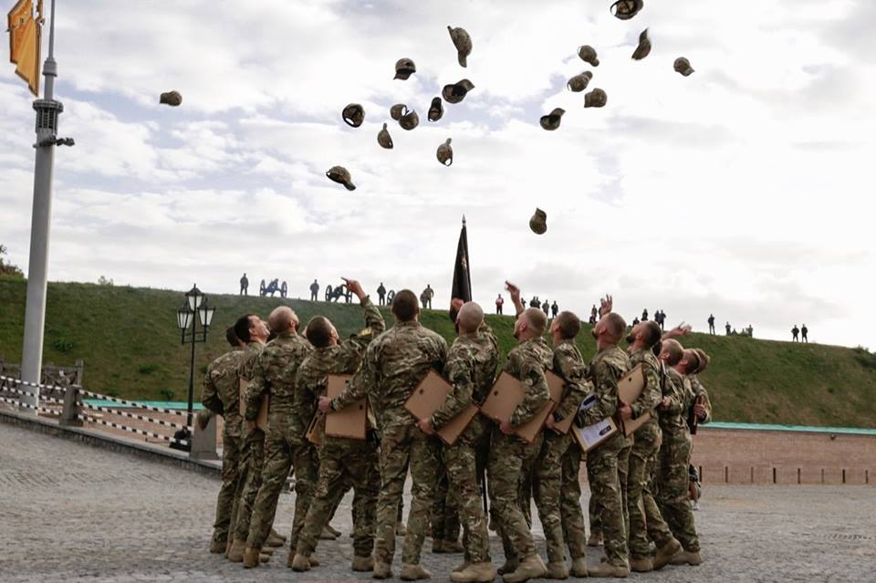 "Є така професія – Батьківщину зачищати": Як жартують Захисники України (18+) - фото 7 "Є така професія – Батьківщину зачищати": Як жартують Захисники України (18+) - фото 7