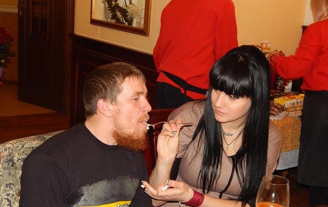 Фото: Елена Павлова (Коленкина) с Моторолой (vk.com) dqxikeidqxidqeant