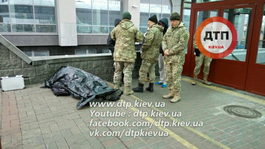 14729190_705432279622668_5868258060730654323_n dqxikeidqxidqrant