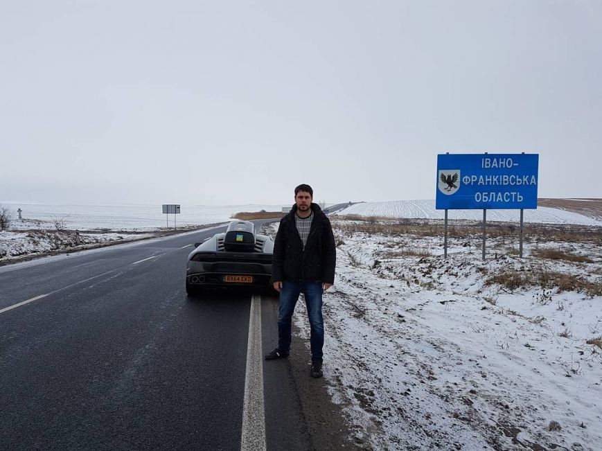 lambordzhini-urakan-v-bukovele-karpaty — 