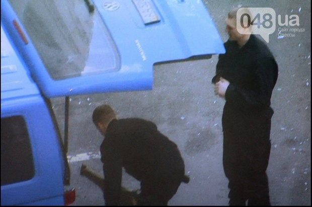 :          () () -  1