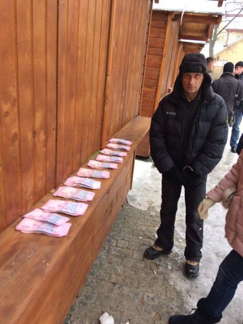 Чиновники горсовета Ужгорода регулярно вымогали деньги за «решение» земельных вопросов - 31650 Чиновники горсовета Ужгорода регулярно вымогали деньги за «решение» земельных вопросов - фото 31650 dqxikeidqxidqrant