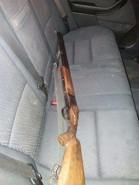 В Закарпатской области пьяный мужчина устроил стрельбу на автостоянке - 31976 В Закарпатской области пьяный мужчина устроил стрельбу на автостоянке - фото 31976