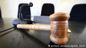 Киевскому программисту может грозить 12 лет тюрьмы Атрибуты правосудия dqxikeidqxidqeant