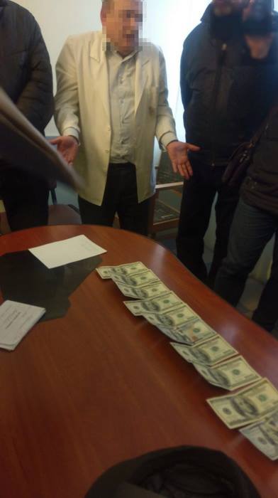 СБУ задержала на взятке врача Академии сухопутных войск dqxikeidqxidqeant