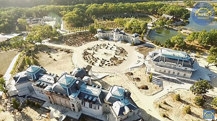 В деле по дворцу Юрия Иванющенко прокуратура сообщила о подозрении топ-чиновнику КГГА - 39438 В деле по дворцу Юрия Иванющенко прокуратура сообщила о подозрении топ-чиновнику КГГА - фото 39438 dqxikeidqxidqeant