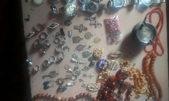 Серебро, янтарь и старинные денежные купюры dqxikeidqxidqrant