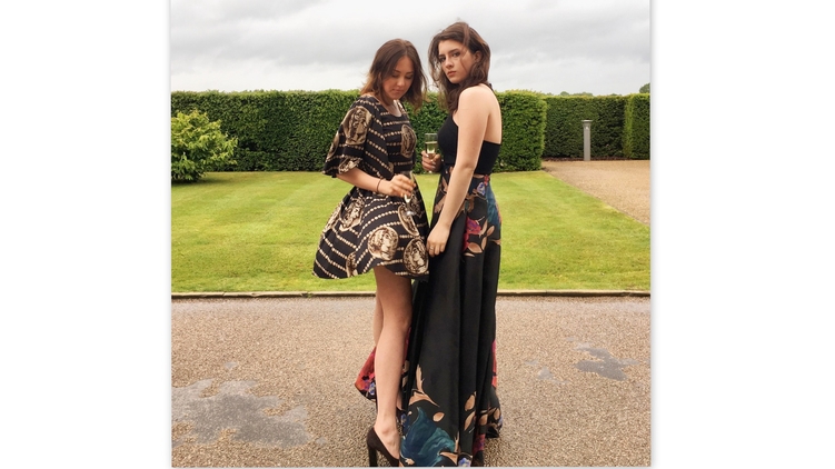 Дочки Порошенко закончили колледж в Великобритании (фото) - 51548 Дочки Порошенко закончили колледж в Великобритании (фото) - фото 51548 dqxikeidqxidqrant