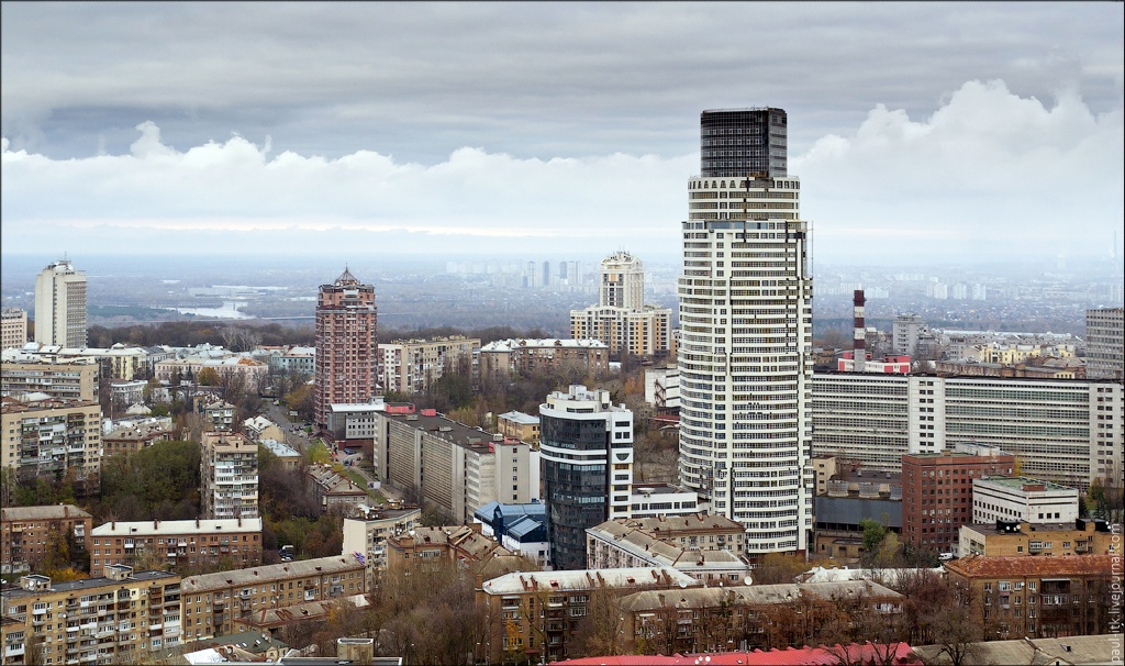 Офісний центра на Кловському узвозі, 7 (фото: kanzas.ua) dqxikeidqxidqrant