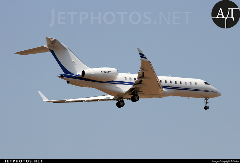     Bombardier BD-700 Global Express   M-GSKY     .