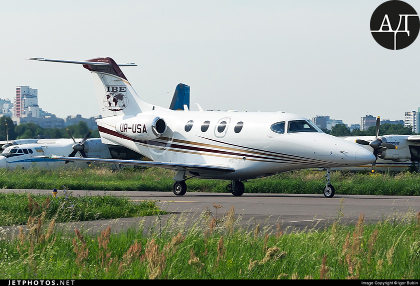 Beechcraft UR-USA     2008 ,    .  2010        ,    –  3 000   .