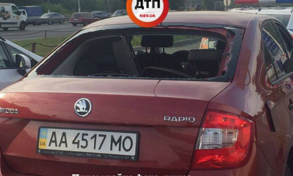 В Киеве обстреляли авто dqxikeidqxiqzuant