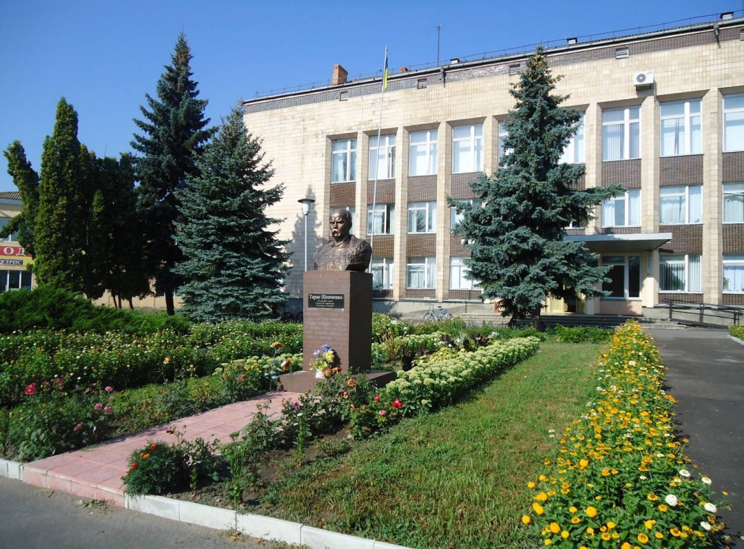 Будівля Лохвицької РДА Полтавської області Будівля Лохвицької РДА Полтавської області