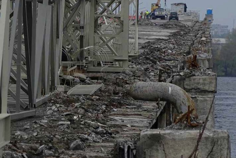 Центральный мост в Днепре. Наши дни dqxikeidqxidqrant