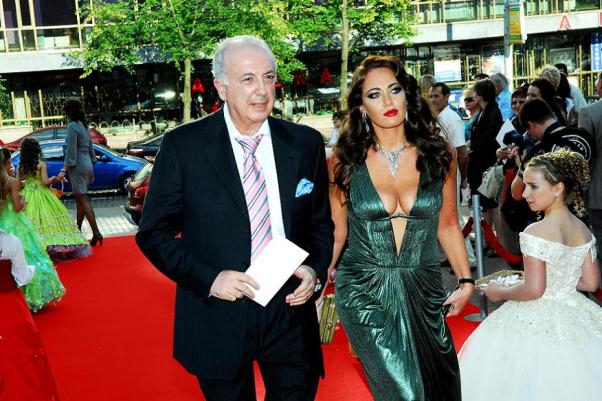    :  1+1,  Hilton   ѳ ѳ -  65437