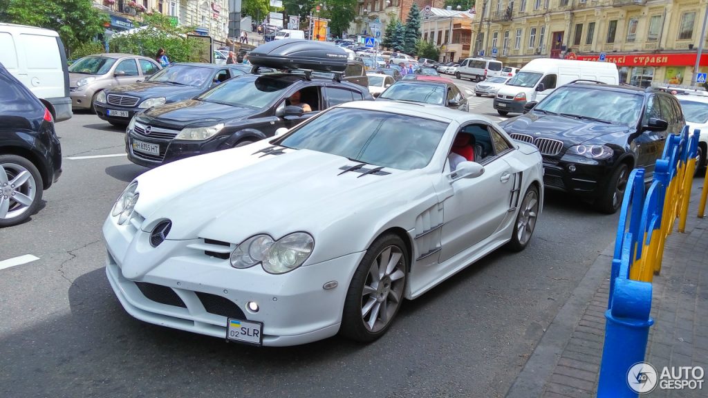 В Киеве замечен поддельный суперкар Mercedes SLR McLaren В Киеве замечен поддельный суперкар Mercedes SLR McLaren dqxikeidqxidqeant