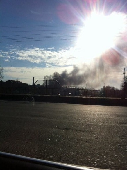 В Киеве горит завод dqxikeidqxidqrant